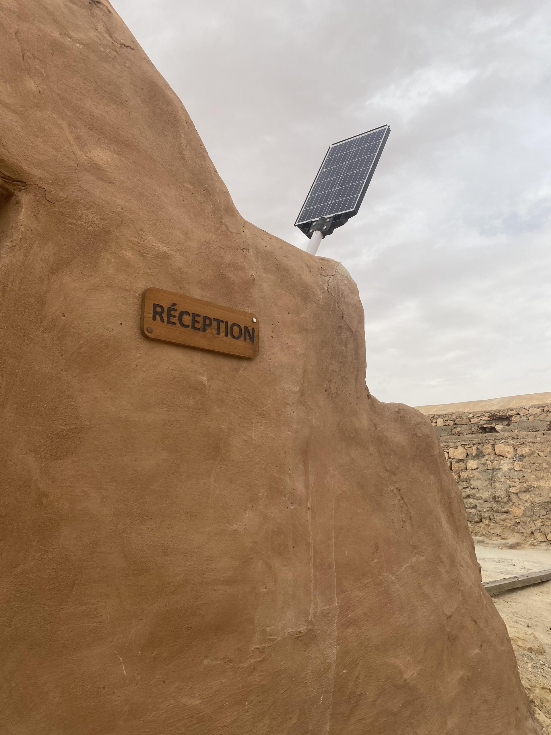 Primetili smo solarni panel nadomak tunižanske pustinje: Kako ova zemlja stoji sa obnovljivim izvorima energije?