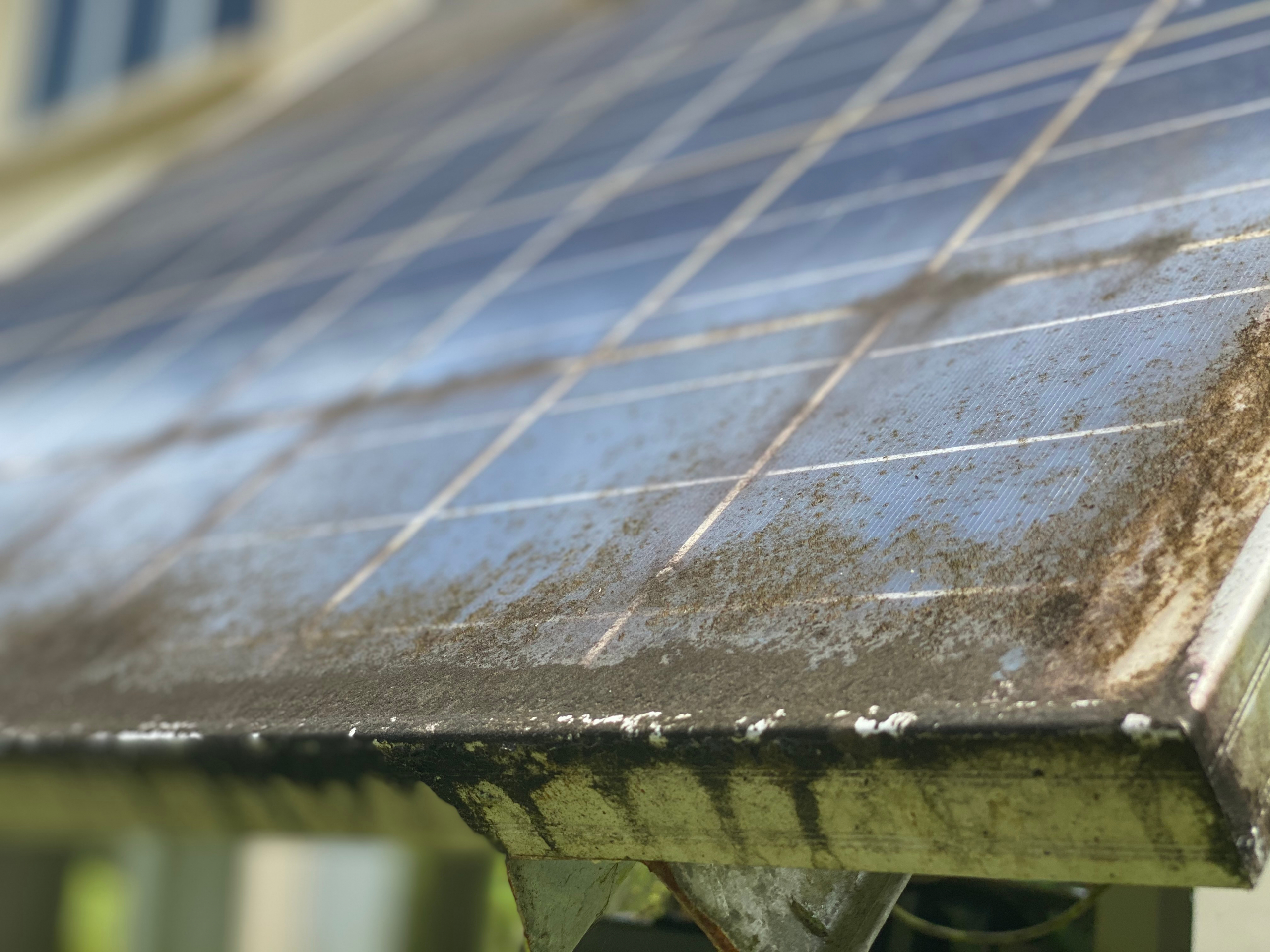 Istrošeni solarni paneli postaju izazov: Raste industrija reciklaže
