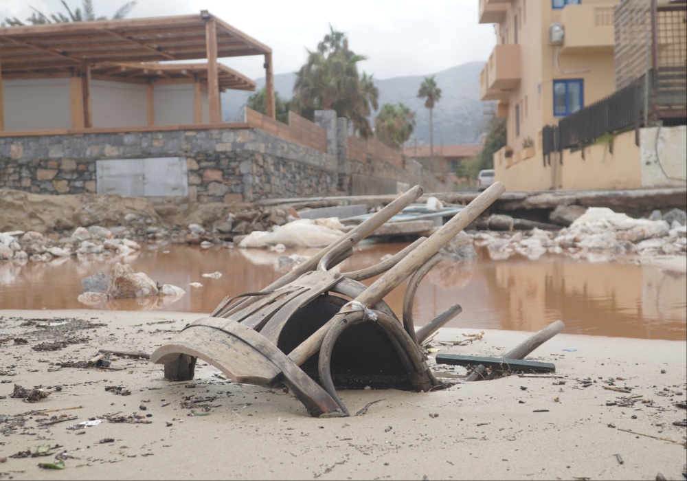 "Nikada nisam video ovako nešto": Nestanak struje i kuće pune blata nakon oluje u grčkoj!