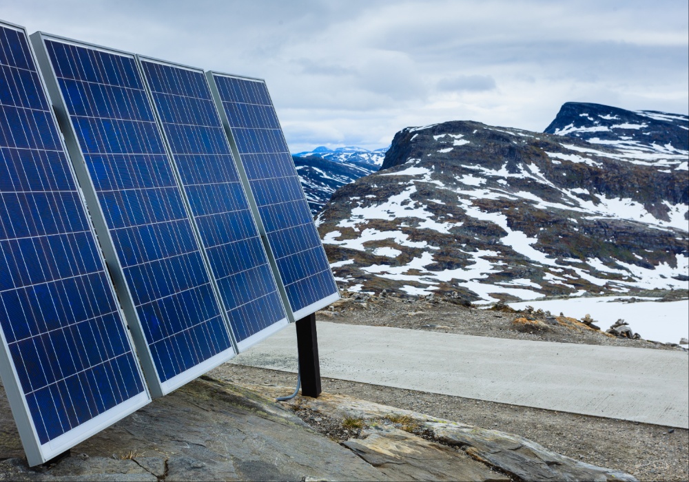 Norveška postavlja solarni rekord: Paneli na Svalbardu najseverniji na svetu!