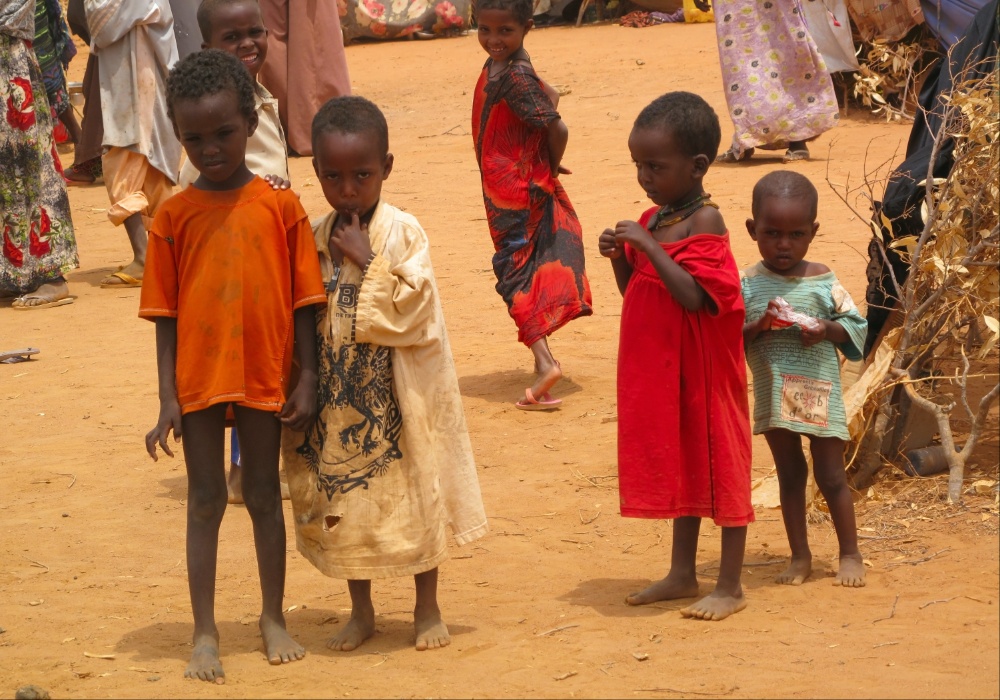 Klimatske katastrofe prisilile milione afričke dece na internu migraciju!