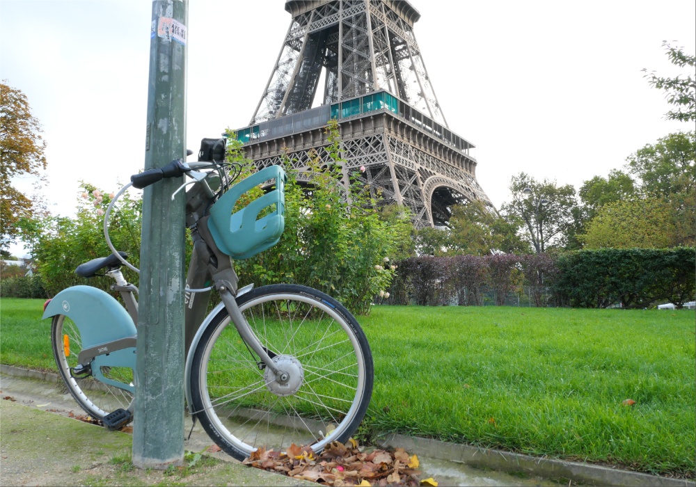 Istraživanje pokazuje: Biciklizam je popularniji od vožnje u centru Pariza