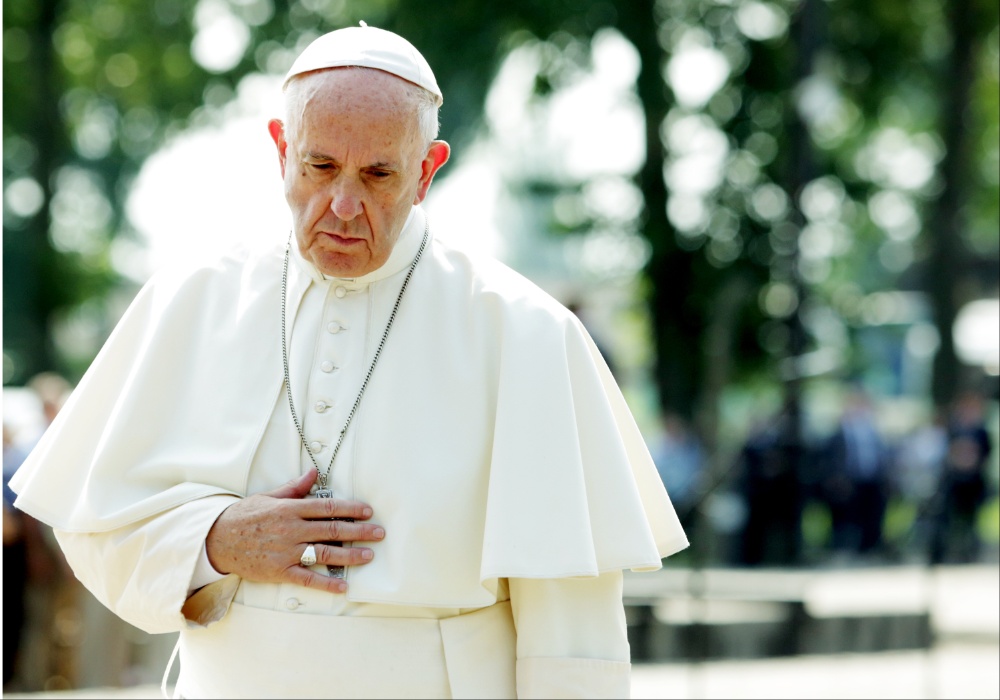 Papa Franja pozvao svet da ubrza prelazak na obnovljivu energiju