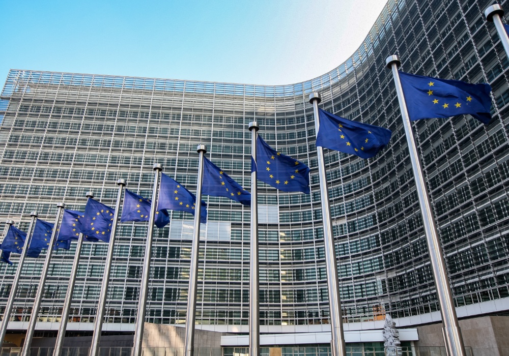EU komisija odbacuje pokušaj revizije ciljeva emisija za 2030. godinu kao "neosnovan"
