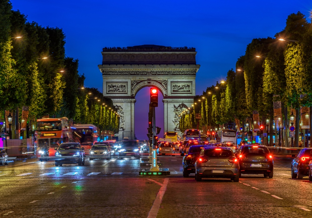 Francuska povećava poreze na teška i zagađujuća vozila u borbi za održivu mobilnost