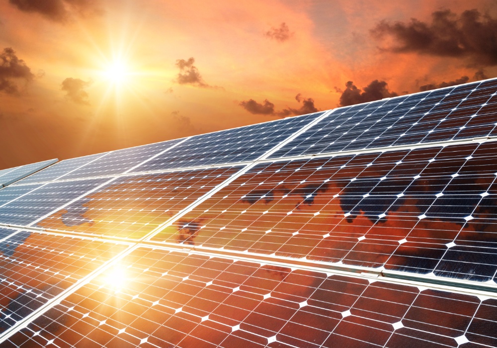 Investiranje u zelenu tehnologiju: Sušare na solarni pogon i reciklaža plastike u prvom planu