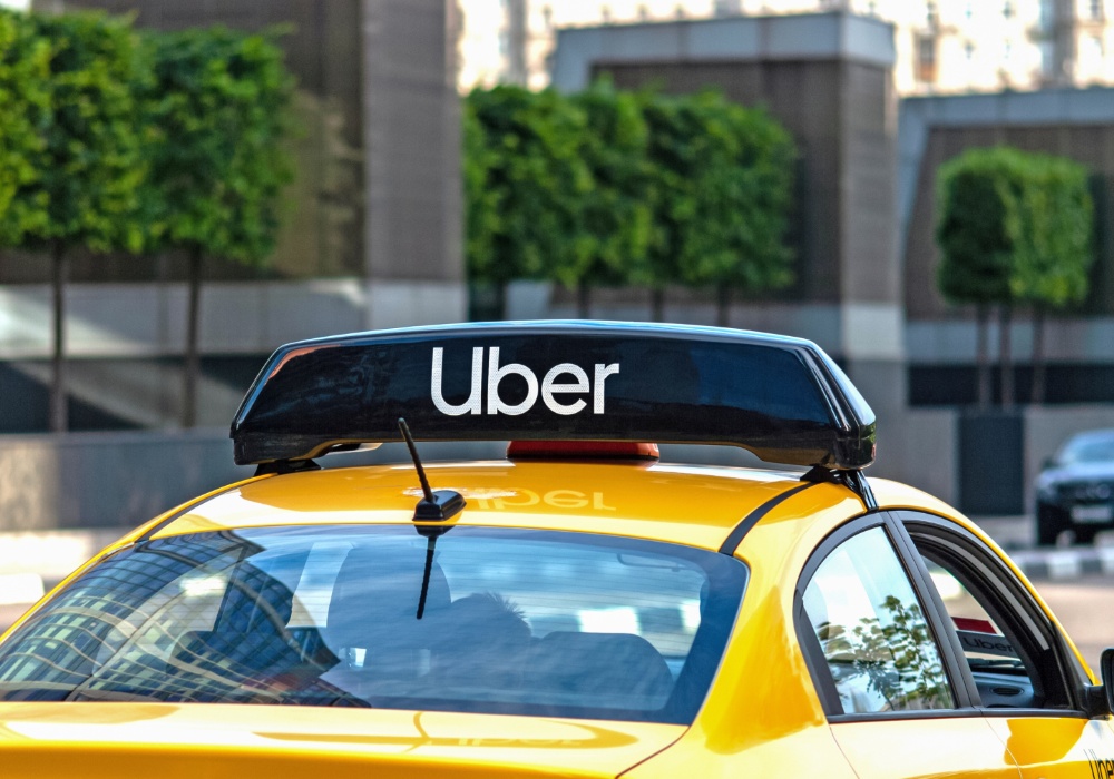 Uber vozi ka zelenijoj budućnosti: Novčani podsticaji za EV vozače u Londonu