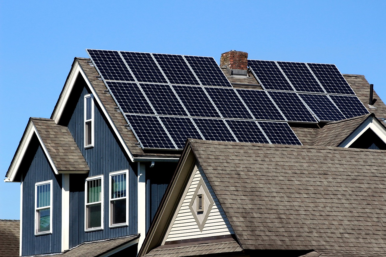 BESPLATNA ONLAJN INFO SESIJA: Kako izgraditi solarnu elektranu na krovu porodične kuće