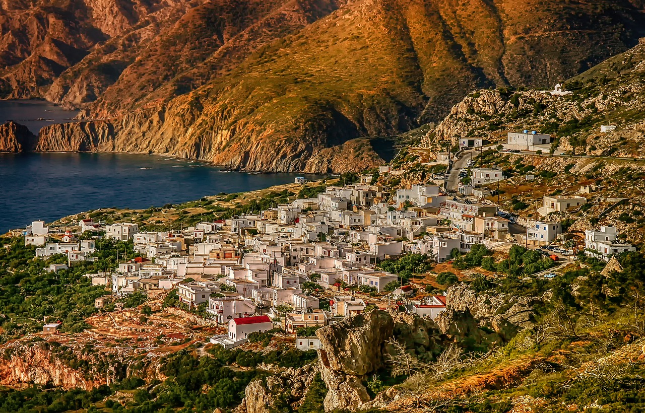 Grčka mora da smanji gradnju i zaštiti prirodu da bi turizam bio stabilan: Traže se hitne reforme