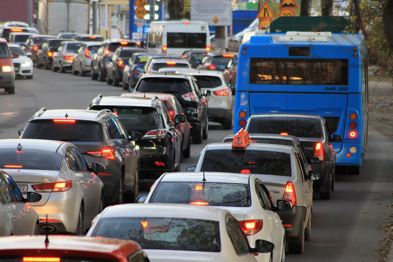 U Evropi se smanjuje emisija ugljen-dioksida iz novih automobila, raste prodaja električnih vozila