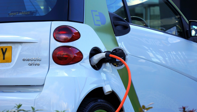 BYD predstavio sistem koji puni električna vozila za pet minuta!