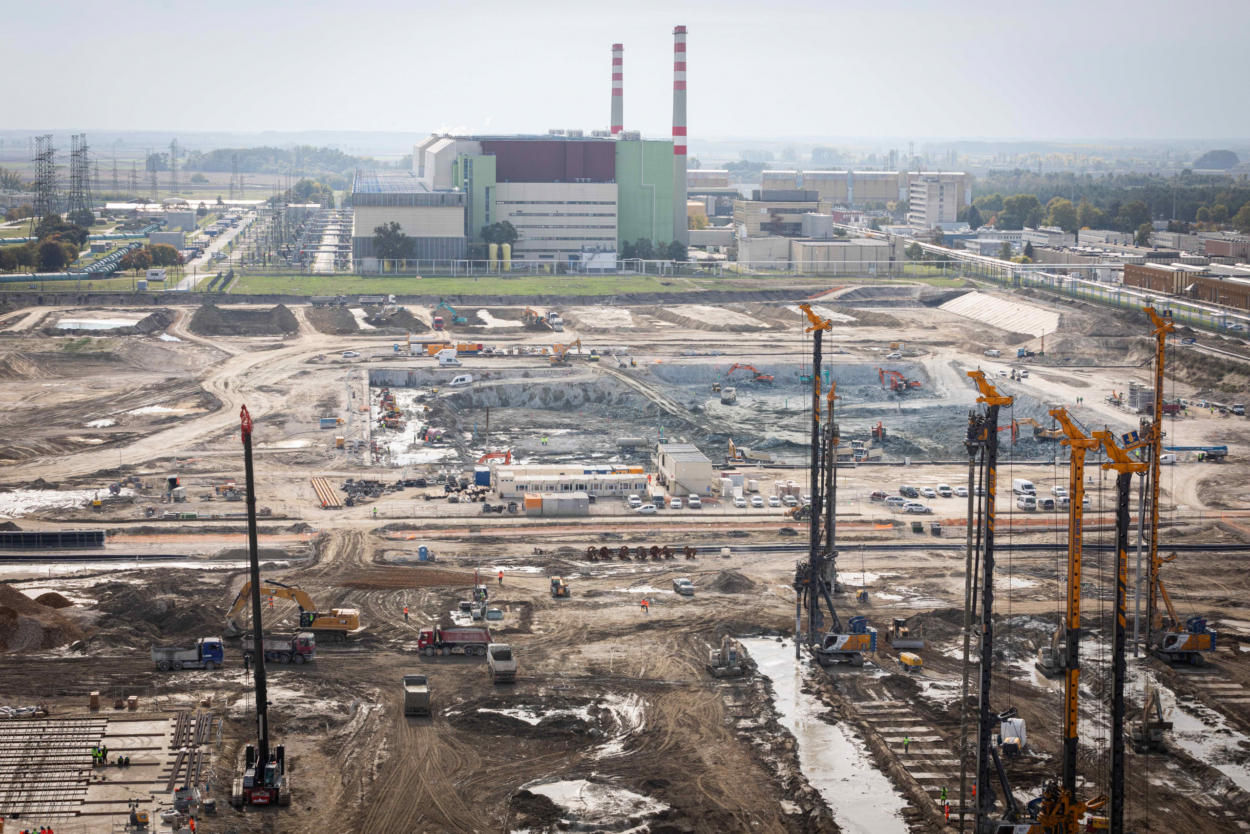 Dunav pao, nuklearka ostala bez snage, a onda je uskočilo sunce: Mađarska dobila neočekivanog energetskog spasioca