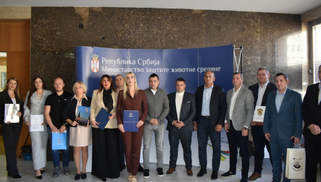 Ministarka Pavkov potpisala ugovore za pošumljavanje u 14 gradova i opština sa više od 20.000 novih sadnica